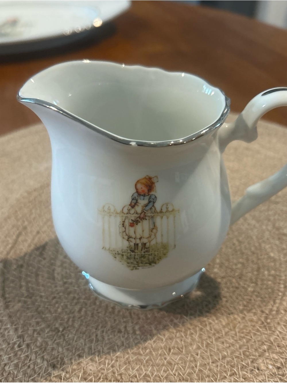 Vintage 1975 Holly Hobbie porcelain sugar and creamer set